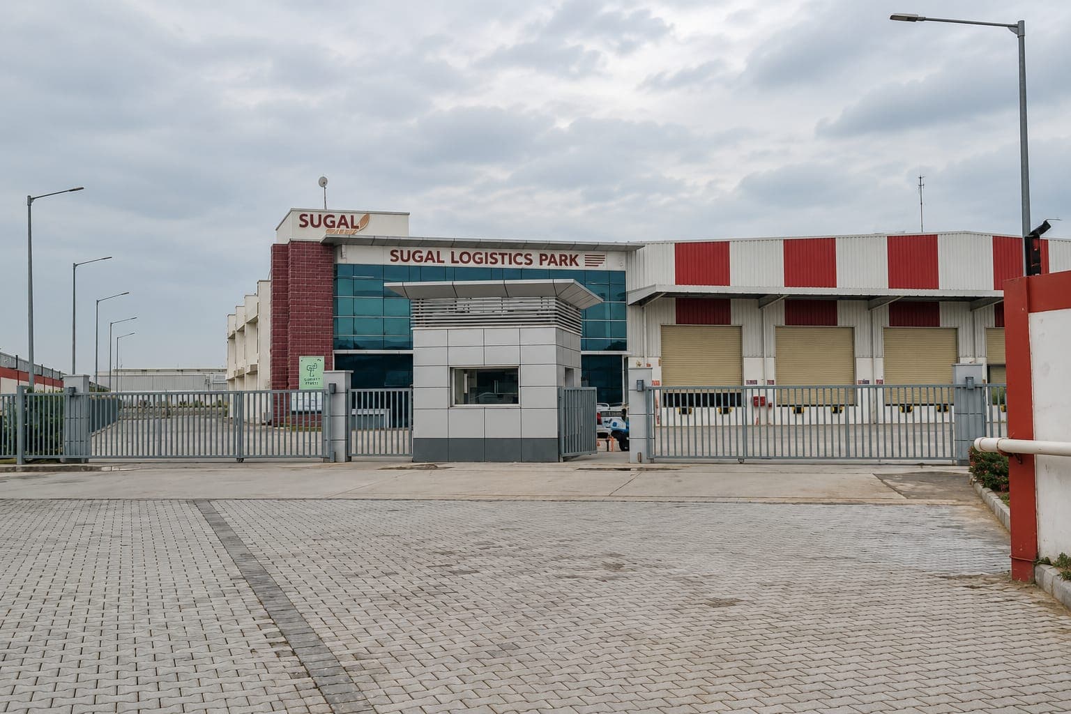 The gate and dock face of the covered warehouse built for SIYAT Group at Bilaspur, Gurugram